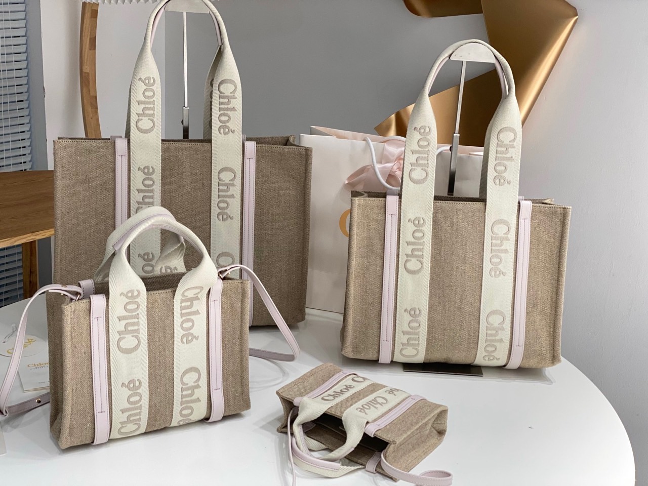 6A965EE7-6D62-49F1-89A2-4670C79C9C02