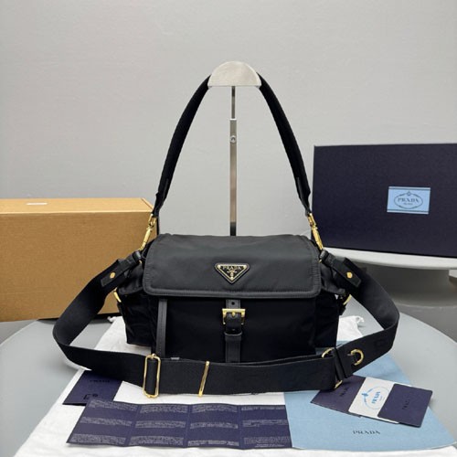 97A20C9F-06BC-4E60-9128-4E3E5F7717FF