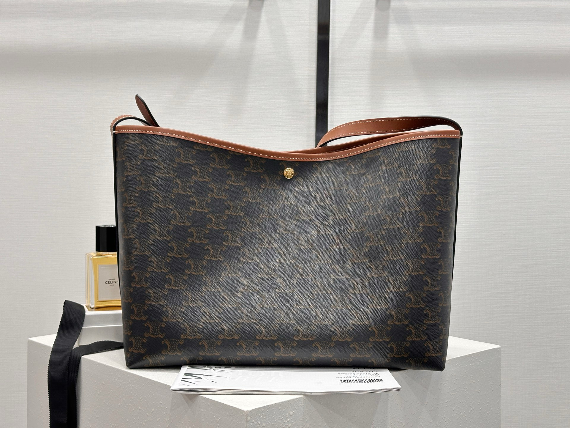 02A029AB-4ABE-44EE-B31F-41F28634DEB8