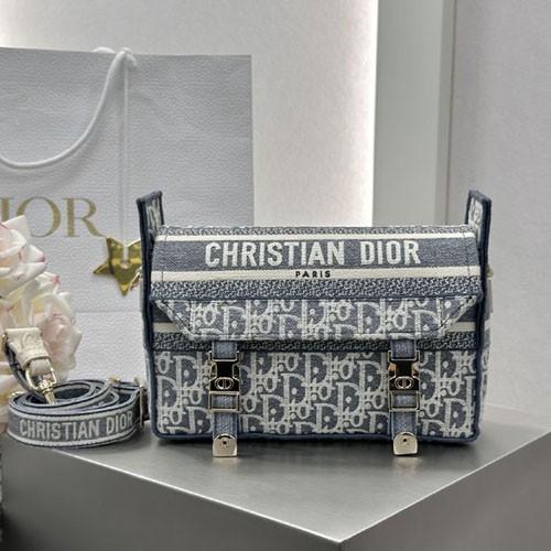 0552D306-F8B7-4DD0-8615-4917CB141864